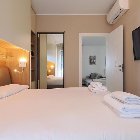 Mila Apartments Venosa Милано Екстериор снимка