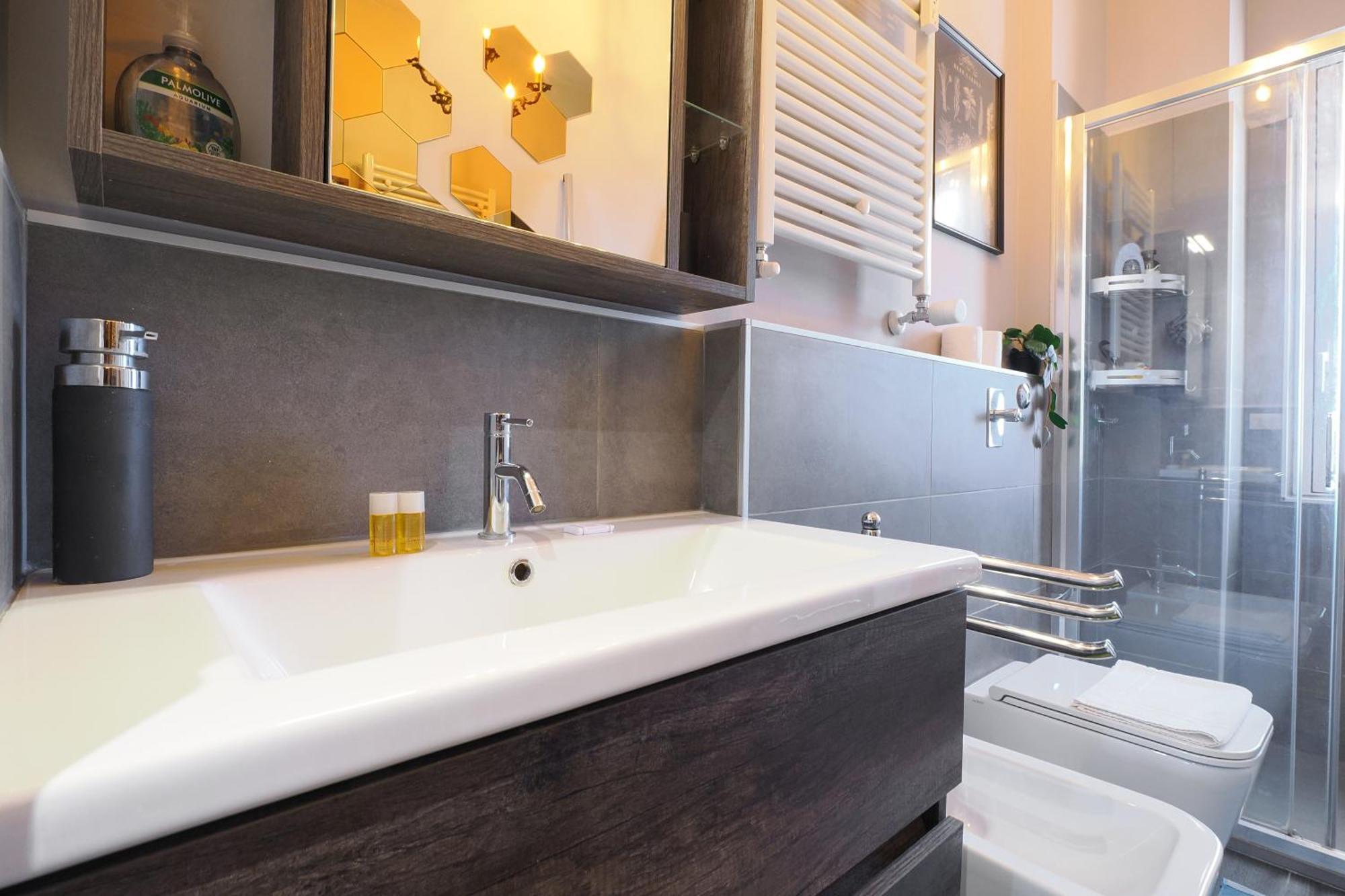 Mila Apartments Venosa Милано Екстериор снимка