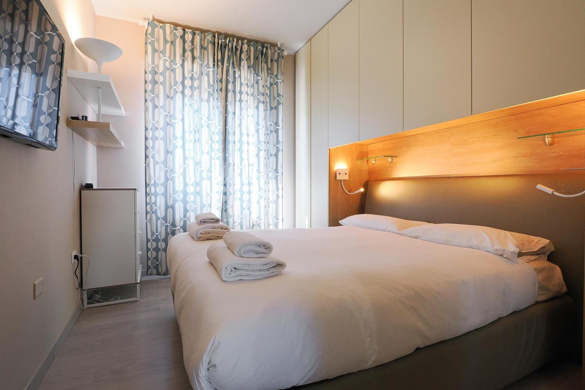 Mila Apartments Venosa Милано Екстериор снимка
