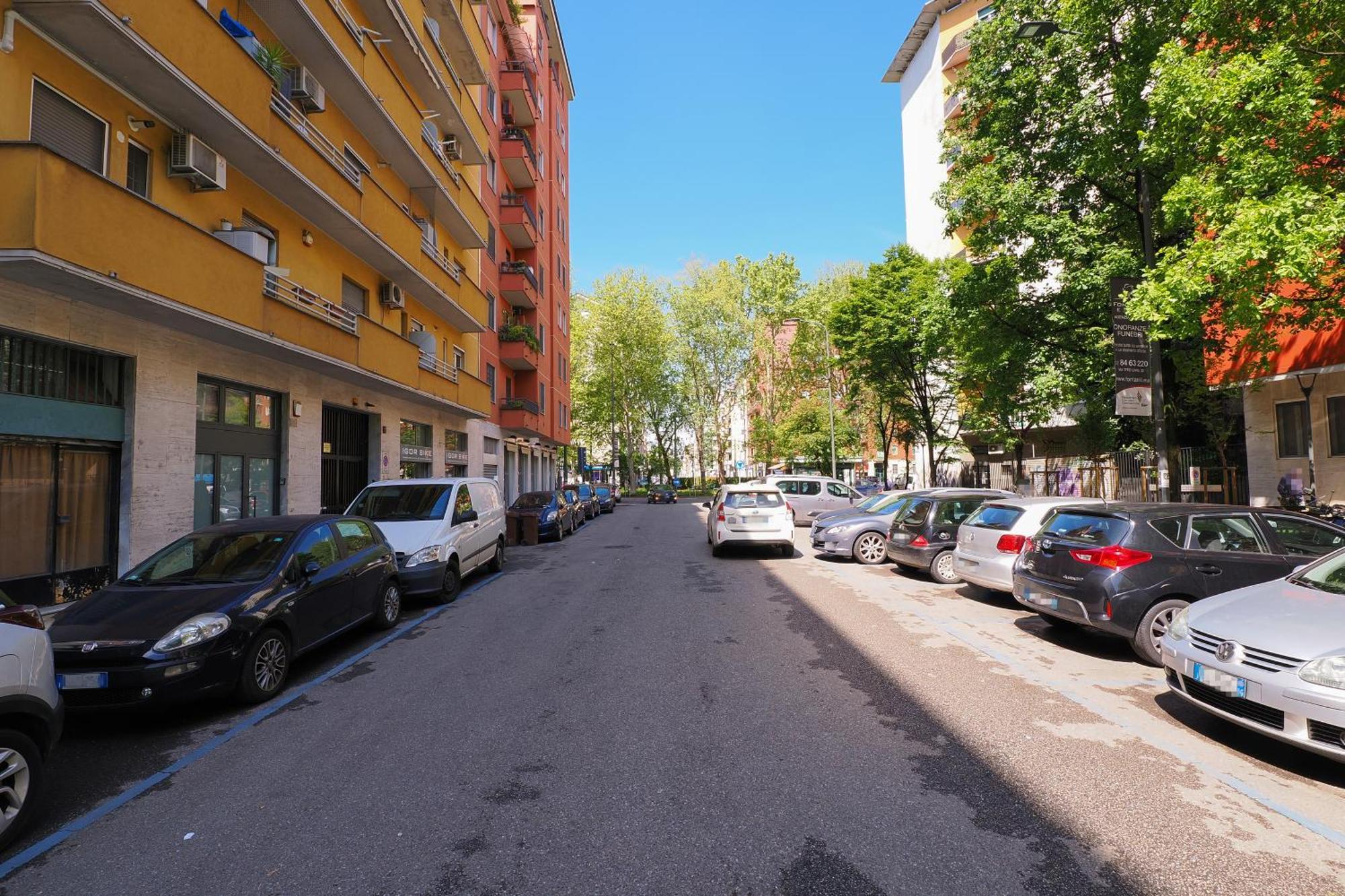 Mila Apartments Venosa Милано Екстериор снимка